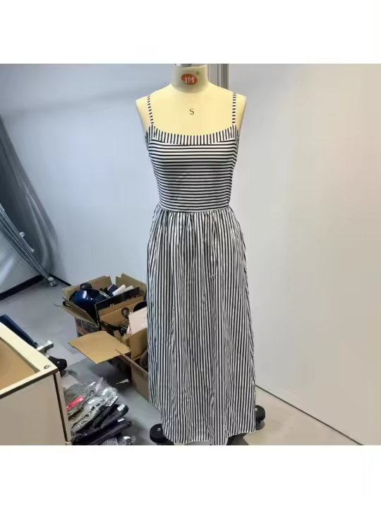 Top de tubo, vestido camisola a rayas en contraste, verano para mujer, nuevo temperamento de alta gama, falda delgada de cintura alta - 1