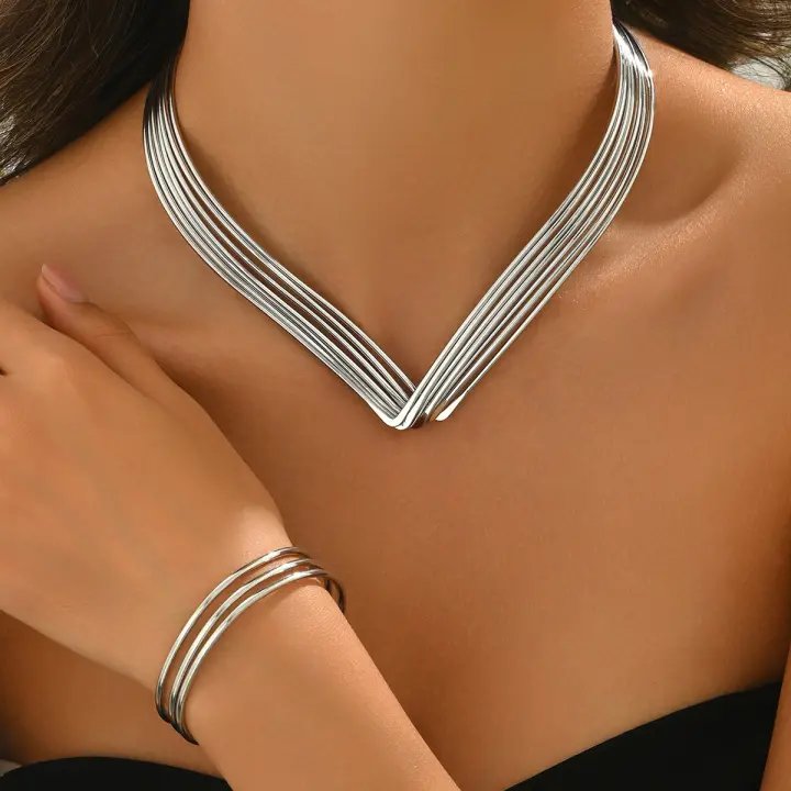 Collar nuevo de estilo europeo y americano, conjunto de pulsera, gargantilla de diseño Punk exagerado, Collar abierto multicapa, 2025 - 1