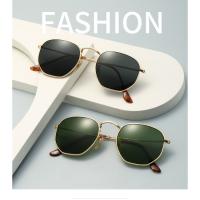 Gafas de sol de estilo piloto para hombre y mujer, lentes de sol de diseño de marca, de Metal Vintage, con montura de carey, gradiente - details 7
