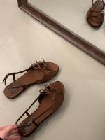 Zapatillas súper geniales, nuevo estilo de hadas de cabeza redonda abierta, sandalias planas de moda - details 6