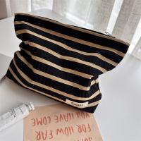 Bolsa de maquillaje a rayas de lona, ​​bolsa de lápiz labial de gran capacidad, bolsa de cosméticos, organizador de artículos de tocador, bolsa de almacenamiento, reorganización - details 5