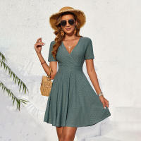 Vestido corto de mujer con cuello cruzado hueco bordado de punto nuevo 2025, cintura elástica, línea A, manga corta. - details 1