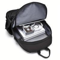 Moqueta Ligera de 20L Mejorada para Hombres y Mujeres con Compartimento para Portátil y Puerto de Carga USB - Correas Ajustables, Poliéster para Viajes, Trabajo, Escuela, Negocios - Carbón, Bolso de Transporte |   Diseño minimalista |   Textura Suave, Moc - details 4