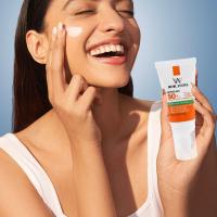 Crema de protección solar SPF50 Hidratante facial Acabado mate Control de aceite Protección diaria Hidratante Cuidado de la piel Todo - details 2