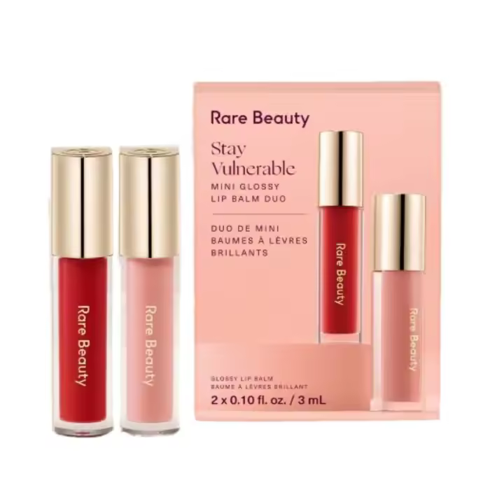 Rare Beauty Stay Vulnerable Mini bálsamo labial brillante Duo Petal y casi escarlata - Tamaño de viaje - 1