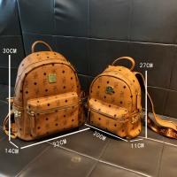 Mochila de gran capacidad con textura de lujo ligera marca Hong Kong2025Mochila con remaches de estilo occidental - details 0