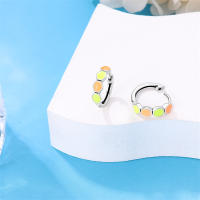 Aretes Redondos de Plata 925 Estilo Elegante para Mujeres con Piedra Principal de Zirconio y Diseño de Encanto Brillante Color en Oro - details 17