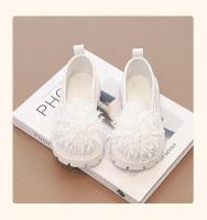 Zapatos de cuero informales para niñas, zapatos planos sin cordones para niños, mocasines de fiesta negros para la escuela, primavera y otoño, bola peluda bonita, 2025 - details 9
