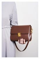 Bolso Cruzado para Mujer - Bolso Pequeño Cuadrado Minimalista con Cierre Magnético, Elegante Bolso de Mano para Uso Diario y Formal, Bolso de Cuero de Segunda Capa Duradero con Forro de Poliéster - Oficina, Fiesta, Salidas Informales - Fácil Mantenimiento - details 0