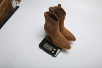 Nuevas botas cortas retro británicas delgadas con boca en V y tacón grueso de gamuza para mujer corta - details 14