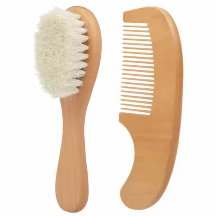Cepillo de madera para bebé recién nacido, peine portátil, accesorios de baño para el cabello - 1