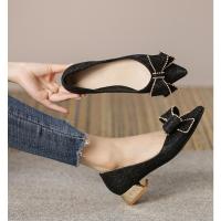 Tacones altos puntiagudos tacones gruesos zapatos de las mujeres 2025 nuevo arco de gama alta tacón medio zapatos individuales - details 12