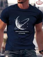 Camiseta gráfica de algodón negro para hombres - Manga corta, diseño de planeta y estrellas, impresión "Esforzándonos por la excelencia en la exploración", ropa deportiva cómoda y transpirable, 100% algodón, lavable a máquina, camiseta elegante - details 10