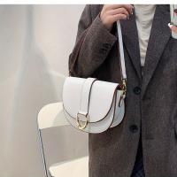 Bolso bandolera elegante para mujer - Bolso de hombro versátil con herrajes en tono dorado, cierre de cremallera y forro de poliéster, marrón/negro, perfecto para ocasiones informales o formales, bolso bandolera, accesorio de moda, bolso elegante, acabado - details 9