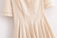 Elegante Vestido Plisado a Rayas para Mujer Minivestido de Manga Corta Beige Moda de Verano y Otoño - details 5