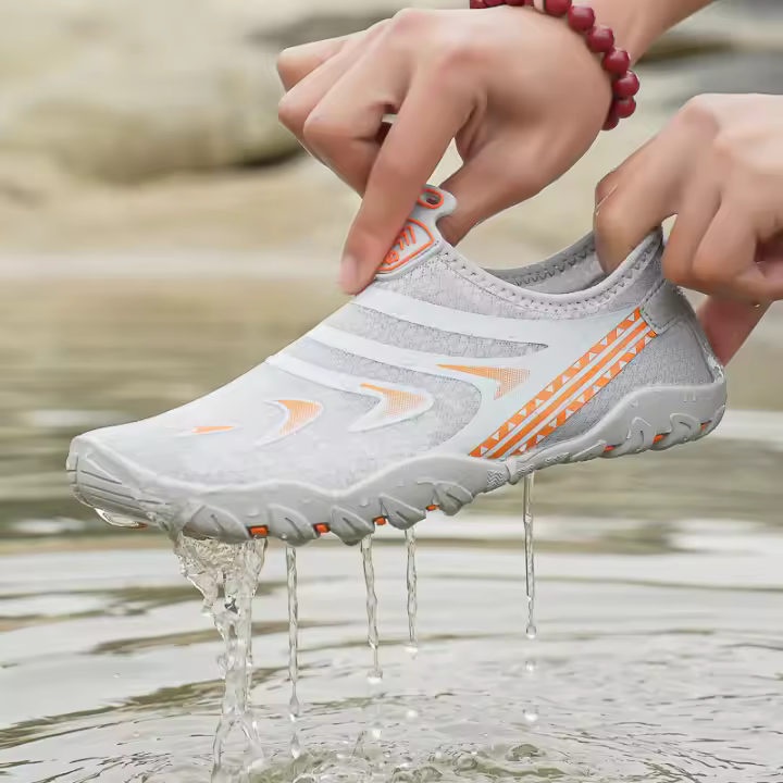 Zapatos antideslizantes de montañismo de secado rápido transpirables adecuados para hombres y mujeres - 1