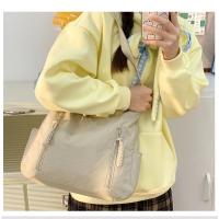 Bolso bandolera ligero con múltiples bolsillos para mujer - details 5
