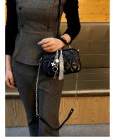 Marca Hong Kong2025Bolso de mano de lujo para mujer, bolso cuadrado pequeño de artículos genuinos de rombo, bolso de mano a juego de estilo occidental Premium - details 6
