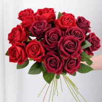 Rosas artificiales realistas para decoración del hogar, rama de flores rojas, rosas falsas para boda, 3/5/10/20 piezas - details 0