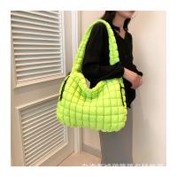 Bolso de hombro tipo bandolera con diseño de nubes plisadas para mujer, bolso de mano de gran capacidad con doble cara y doble tirón - details 33