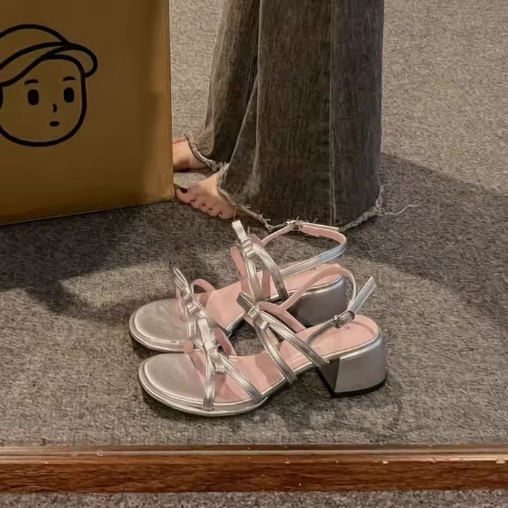 Hadas feng shui diamante zapatillas mujer verano desgaste moda alto sentido transparente palabra con tacón medio tacón grueso sandalias de cristal - 1