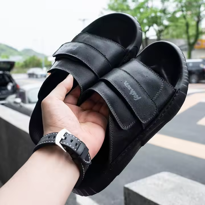 Nueva ropa exterior sandalias de una palabra Velcro zapatos de playa de cuero de suela blanda con suela plana hombres - 1