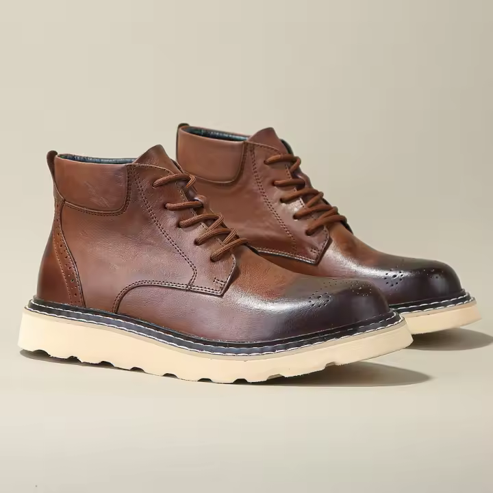 Zapatos de cuero de vaca puro de alta gama, zapatos de punta alta de piel de vaca de primera capa, botas de hombre con suela de grue. - 1