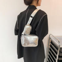 Bolso bandolera pequeño de piel sintética para mujer, bolso de hombro dorado, bolso de diseñador, bolsos de moda - details 16
