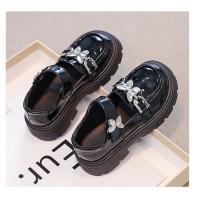 Mary Janes-zapatos de cuero con hebilla de mariposa de Metal para niños, calzado de moda clásica para niñas medianas y grandes, primavera y otoño, novedad de 2024 - details 6