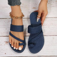 Zapatillas de mujer de talla grande, sandalias de playa con correa cruzada plana y punta de nuevo estilo - details 8