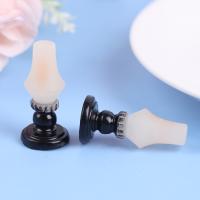 1Pcs 1:12 Scale Dollhouse Mini Candelabra Miniature Candlesticks Furniture Toy Candlesticks Furniture Toy Synthetic Resin Mini - details 2