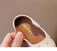 Zapatos de cuero para niños y niñas, zapatillas planas de princesa, versátiles, con flores dulces, fondo suave, antideslizantes, a la moda, novedad de otoño, 2024 - details 17