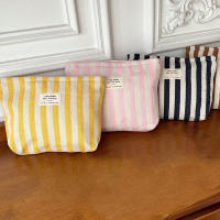 Bolso De Maquillaje Para Mujer Gran Capacidad Organizador Portátil De Viaje Bolsa De Lavado Con Cierre De Cremallera Material De Terciopelo - details 2