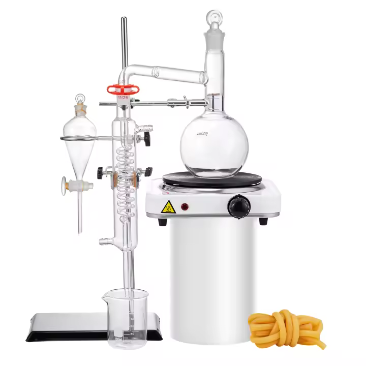 SucceBuy Kit de destilación de aceites esenciales, aparato de 500 ml, cristalería 3.3 Boro con placa calefactora de 1000 W, junta 24/40, juego de laboratorio de 33 piezas - 1