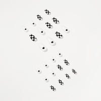 24 parches para uñas a cuadros en blanco y negro, estilo dulce, fáciles de romper - details 2