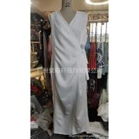 Mono informal de color sólido con cuello en V y tirantes cruzados para mujer 2025 - details 7
