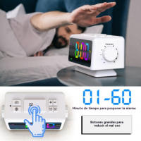 Reloj Despertador RGB de Gran Pantalla Calendario Perpetuo, Radio FM, Función Snooze, Ajuste Automático de Brillo, Carga USB - details 3