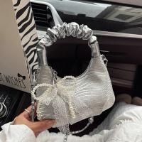 Bolso plisado de lentejuelas de estilo coreano, bolso cruzado con cadena y colgante de lazo exquisito, bolso de hombro ligero de Color sólido - details 15