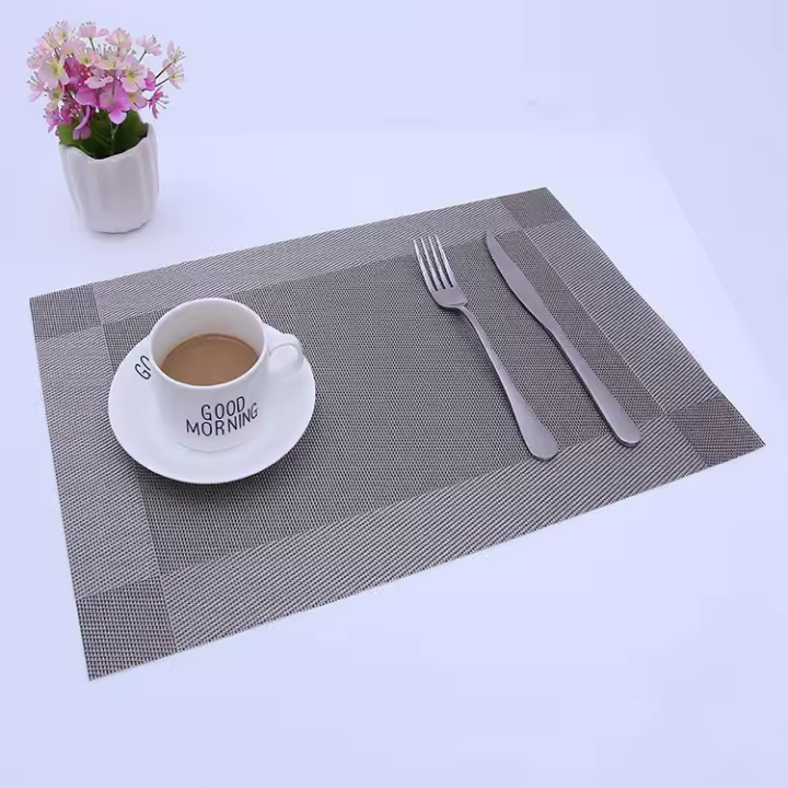 Mantel individual de PVC lavable con aislamiento antideslizante, resistente al desgaste, lavable, resistente al calor, fácil de almacenar, 45x30 cm - 1