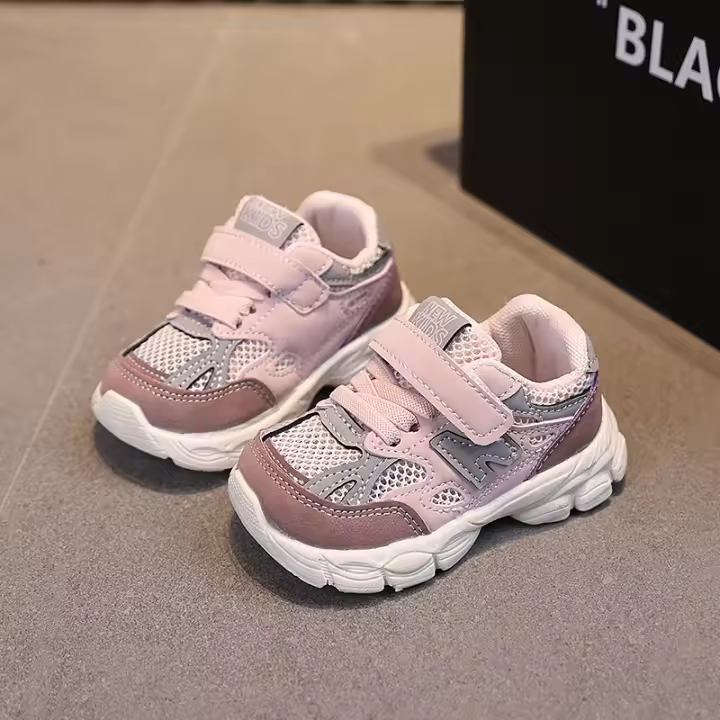 Zapatos de Verano Nuevos para Bebés Niños Transpirables, Suaves, Antideslizantes con Suela de Malla - 1