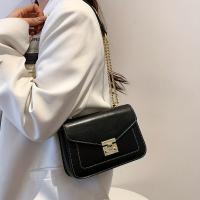 Bolso de hombro con solapa de diseño simple, bolso tipo cartera versátil de piel sintética, bolso cruzado con cadena de metal - details 3
