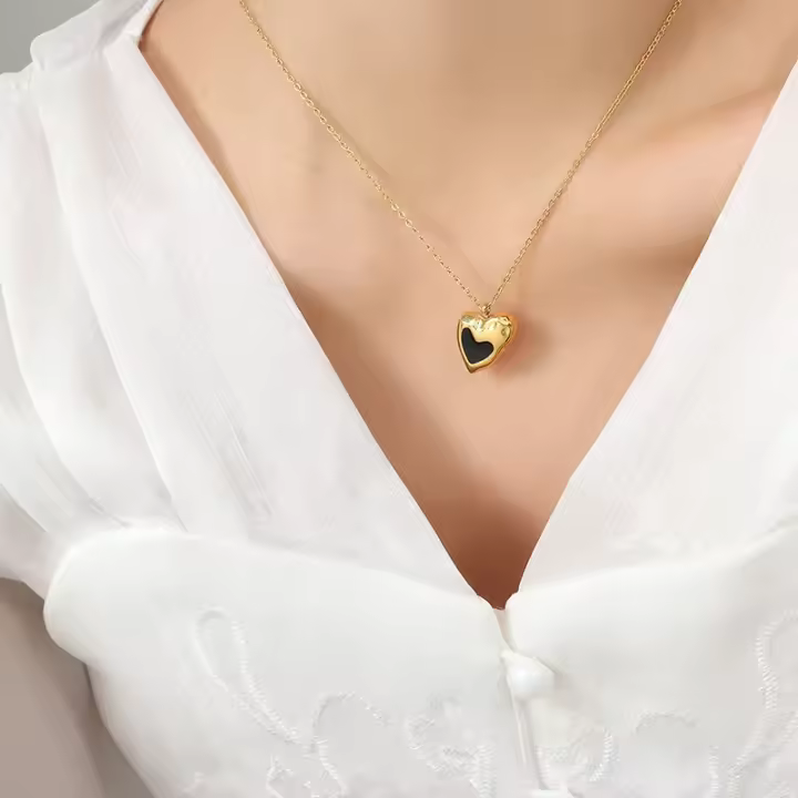 Collar de corazón de melocotón con forma especial de diseño de nicho francés, chapado en acero de titanio con oro de 18K, joyería de personalidad de moda que no se decolora - 1