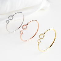 2024 Flower Jewelry Bangle Shiny Zirconia Hollow Five Leaf Flower Opening Bangle Simple for Woman Girl Party Jewelry Gift Clover - details 0