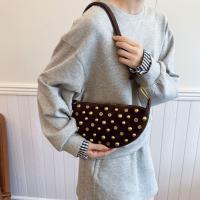 Bolso cruzado con remaches de Metal a la moda, bolso de hombro Y2k de estilo Punk hueco, bolso para axila para chica picante y dulce, diario - details 14