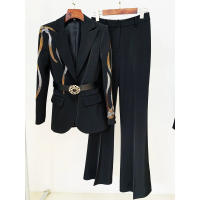 Traje de pantalón de talla grande con cuentas de diamantes para mujeres, pantalón acampanado, blazer corto con cinturón, conjunt - details 1
