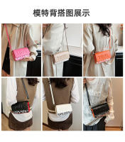 Nuevo Bolso Cuadrado Pequeño 2025 Estilo Europeo Americano Bolso de Hombro con Letras de Impresión de Contraste - details 7