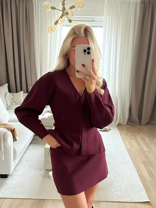 Traje de punto casual para mujer, conjunto de suéter de 2 piezas, cuello en V y falda de corte A - 1