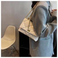 Bolso de cadena de moda con diseño de nicho para mujer 2025 Nuevo bolso cruzado de moda de primavera/verano Bolso cuadrado pequeño de un solo hombro con textura de alta calidad - details 22