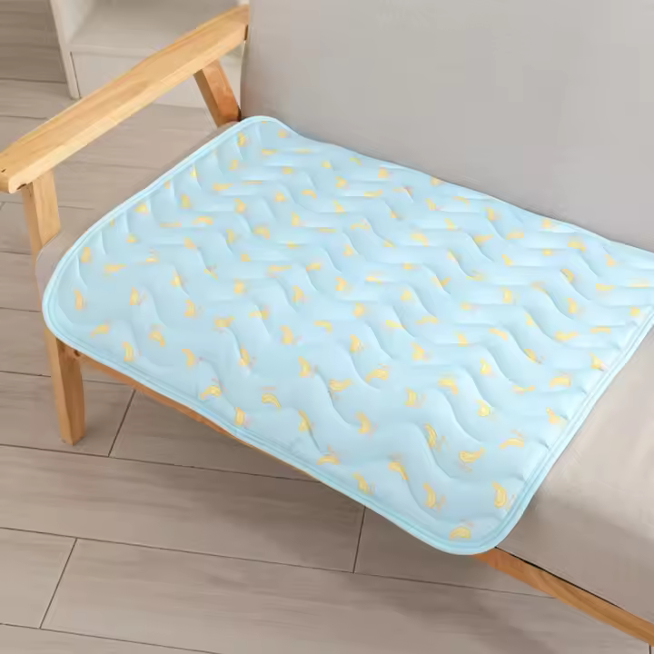 Almohadilla para mascotas, estera fresca de verano para mascotas, estera transpirable de seda de hielo para sofá para perros, estera suave y bonita para hielo para perros, verano - 1