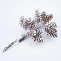 Ramas Artificiales de Pino 10pcs Flores Decorativas para Hogar y Boda Ideal para Navidad - details 3